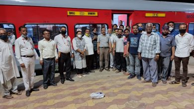 ભુજ થી મુંબઈ જતી કચ્છ એક્સપ્રેસ ટ્રેન નવા કોચ સાથે રવાના થઈ